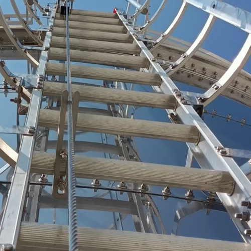 Líneas de Vida Verticales para Trabajos en Altura