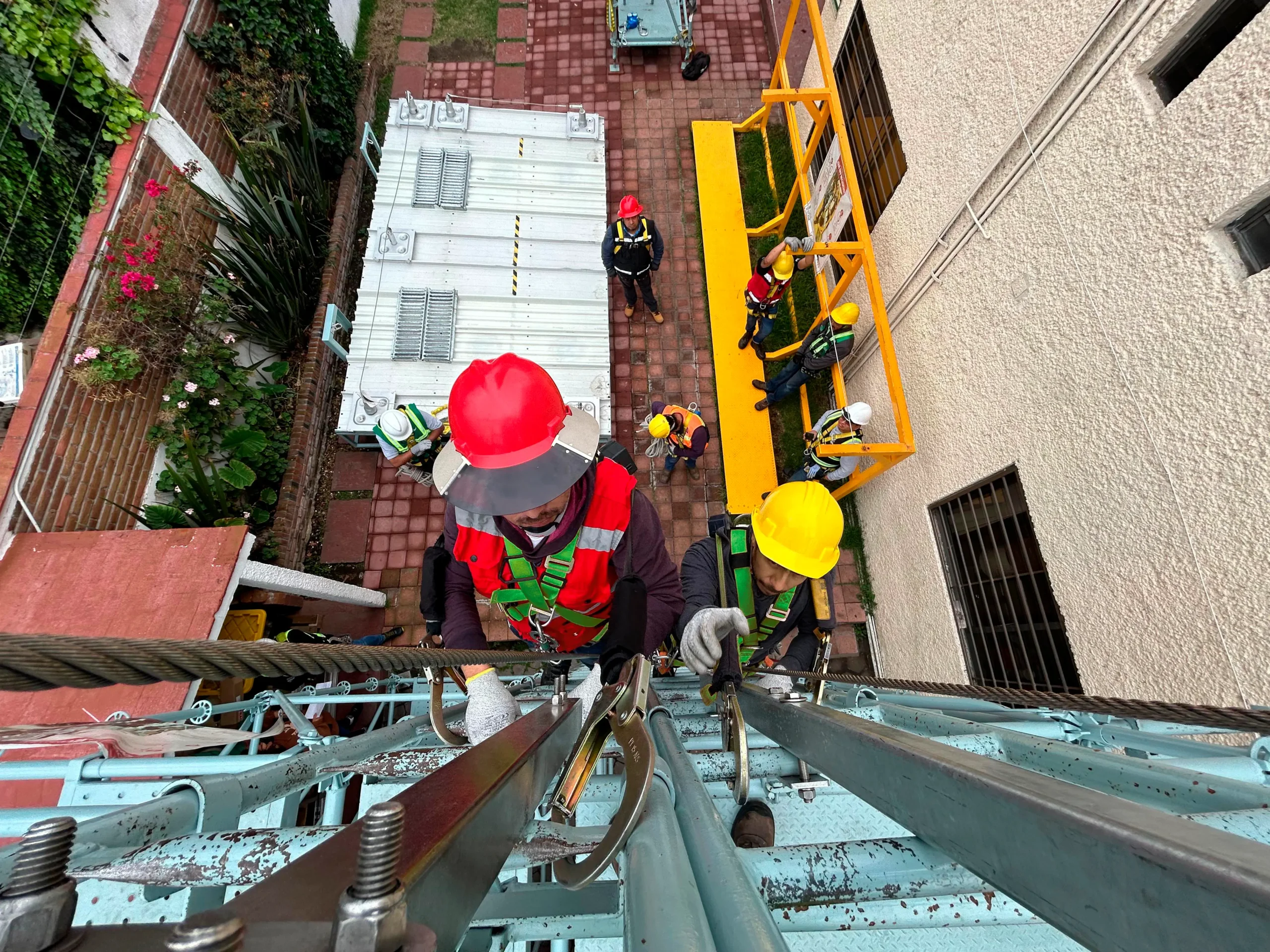 Capacitación en seguridad para trabajos en alturas DC3